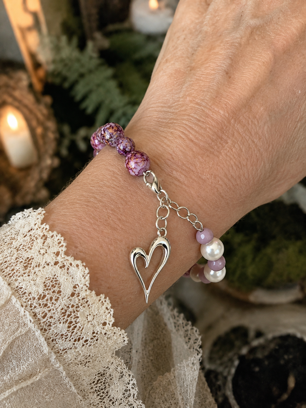 Delicate heart bracelet, white and pink beads and faux pearls