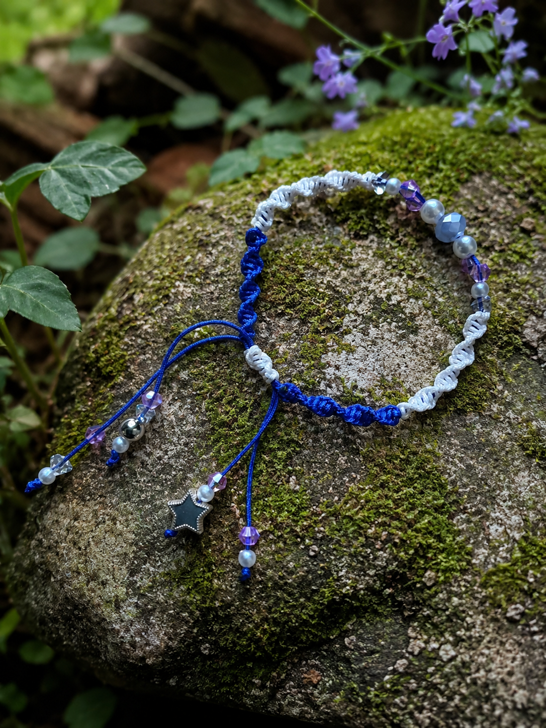 Two tone blue / white macrame bracelet with purple crystals and white pearl